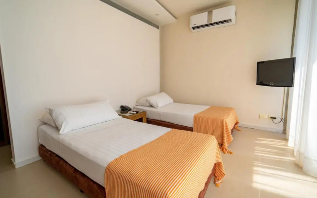 Santorini Hotel & Resort