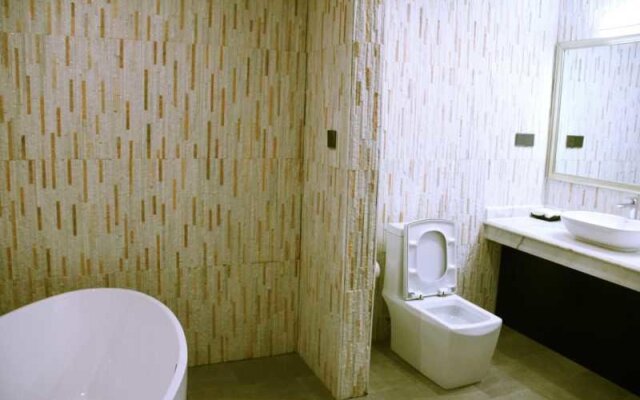 Cedar Wood Hotel Chengde