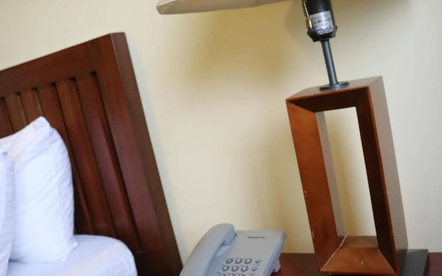 Spring Plaza Hotel