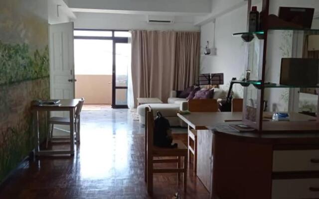 Natol Homestay-Riverbank Suites High Rise City Centre