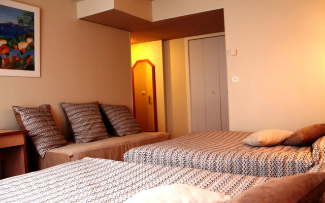 Logis Le Cheval Blanc et Clovis