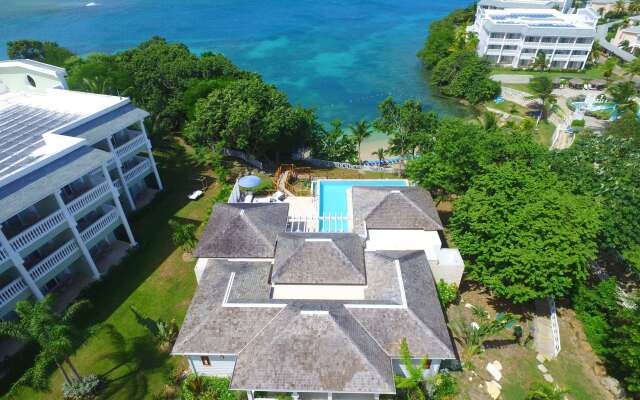 Grand Palladium Lady Hamilton Resort & Spa All Inclusive