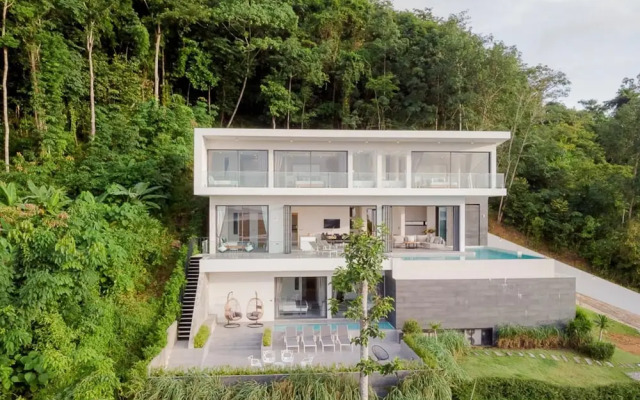 Yamu Hills Panoramic Ocean View 6 Bed Luxury Vila