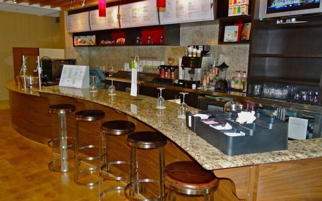 Courtyard by Marriott Clarksville