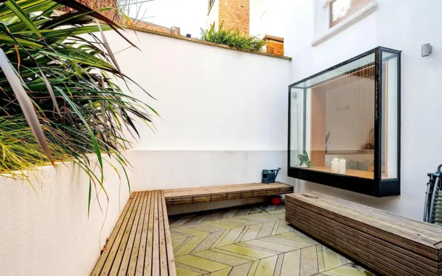 The Portobello Star - by Out of Office Lifestyle