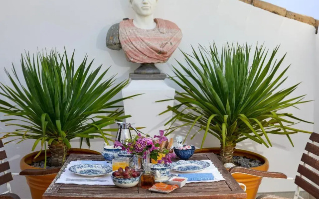 Triana House