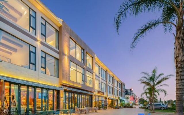 Serene Brit Boutique Hotel Fuxian Lake