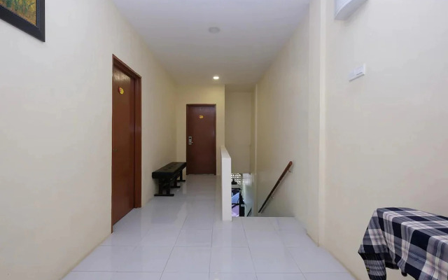 OYO 1104 Q hotel