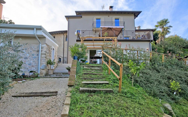 Sole Priscilla House- Terrace & parking