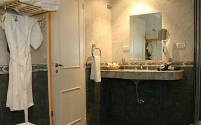 Hotel Marina del Faro Resort