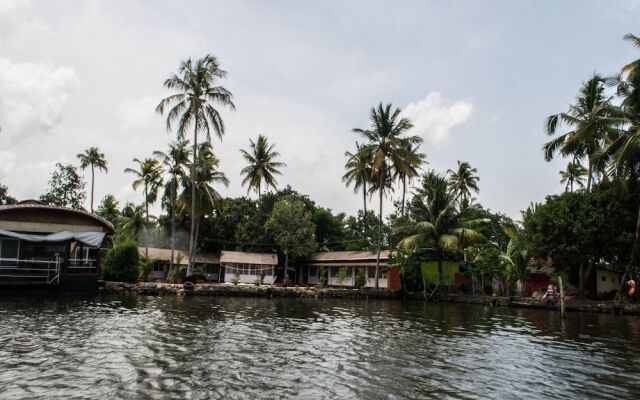 OYO 5237 Island Lake Resort