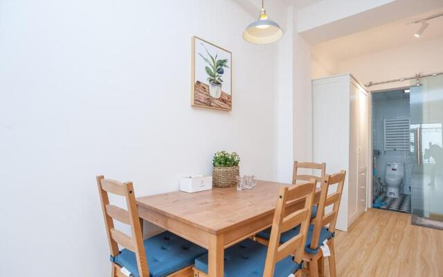Zhengzhou Gaoxin·Zhengzhou University New Zone· Locals Apartment 00122100