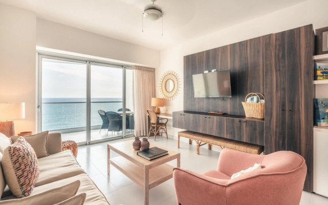 Apartment With Amazing Ocean View in Juan Dolio