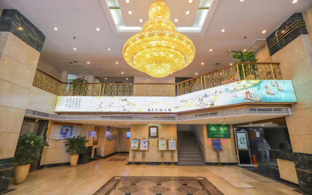 Five Rams City Hotel