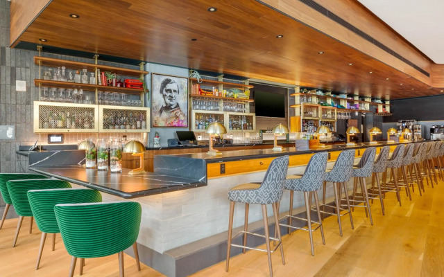 Cambria Hotel Boston Downtown - Seaport