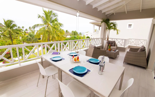 TRACADERO Beach Club and Holidays Rentals