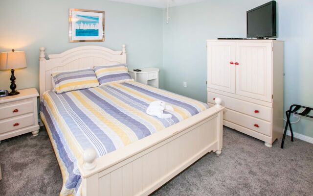 Three C's Condo by RedAwning