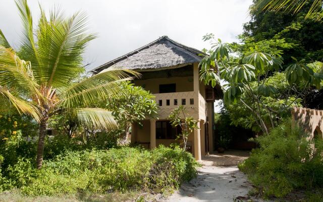 Kinasi Lodge
