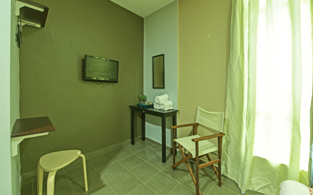 SUPER OYO 90701 Venomi Hotel