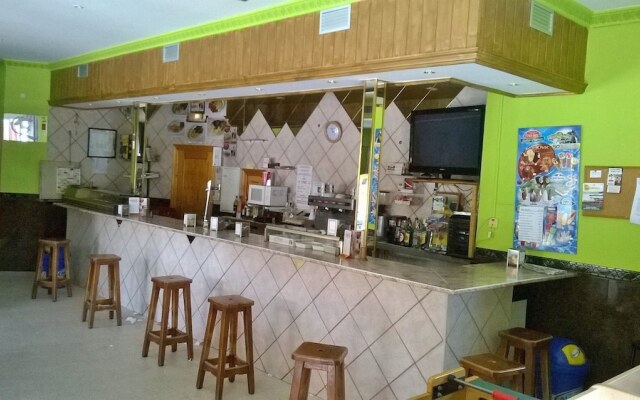 Alojamiento CR Cuatro Caminos