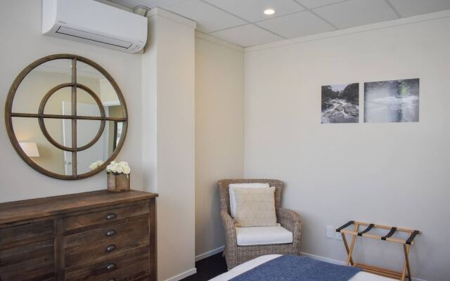2 Bedroom Loft Style Apartment in Ponsonby