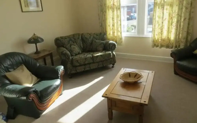 Marlborough Apartment