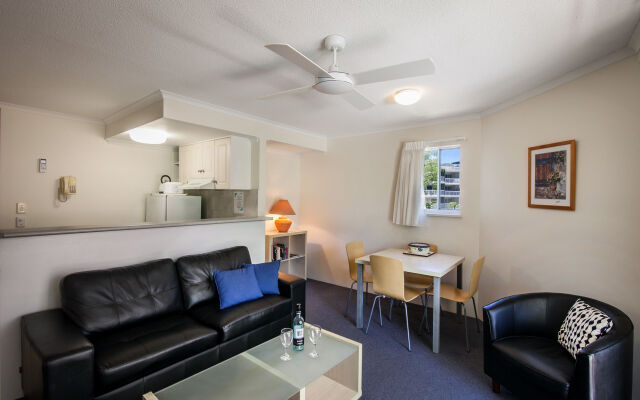 Burlington Holiday Apartments