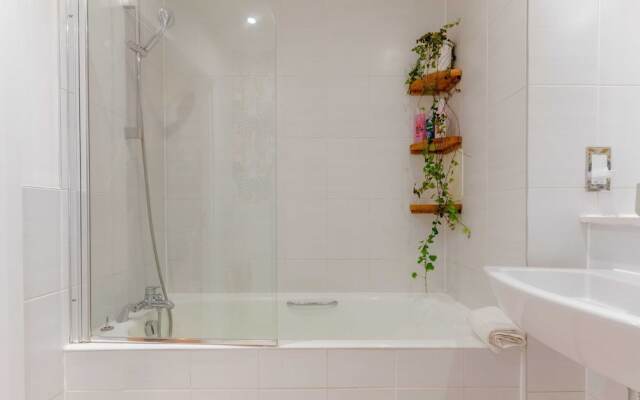 Vibrant & Inviting 1BD Flat, Heart of Haggerston!