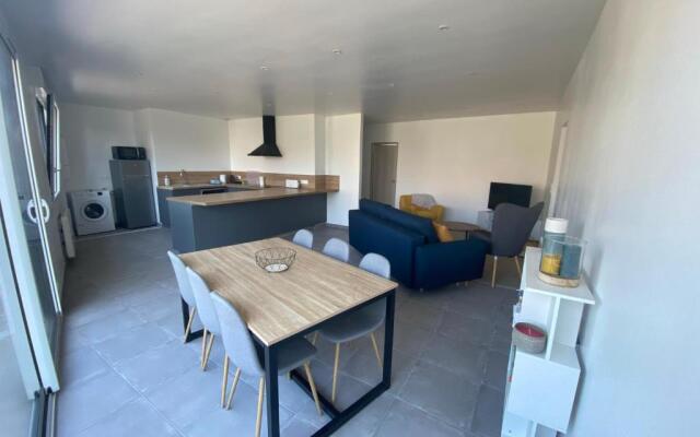 Bel appartement à 200m de la plage