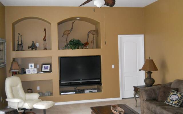 Villas USA Davenport Maingate Area