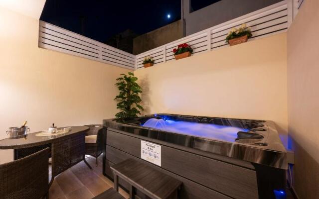 Domus Boutique Hotel