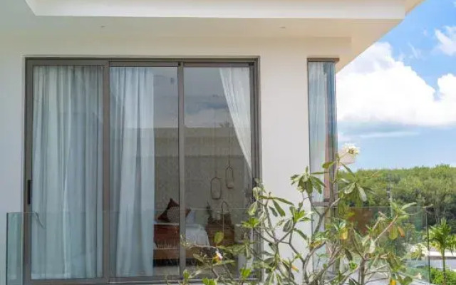 Alisa Pool Villa Phuket