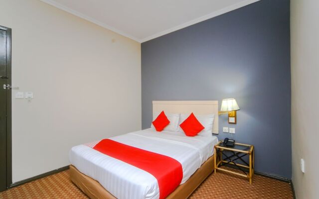 OYO 563 Jockey Lodge Hotel