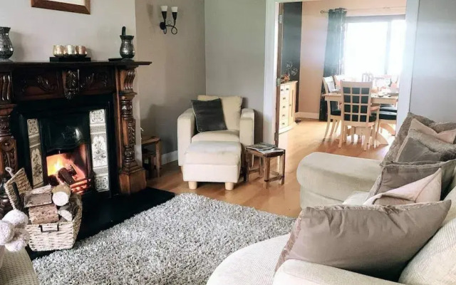 Warrenpoint Countryside House-3bedroom- Private Garden