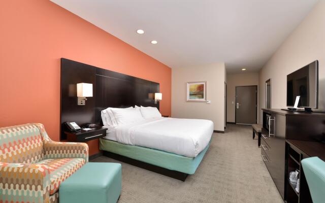 Holiday Inn Express & Suites Austin South, an IHG Hotel