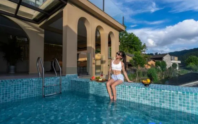 The Rest of My Life Hot Spring Guesthouse – People – Baoshan