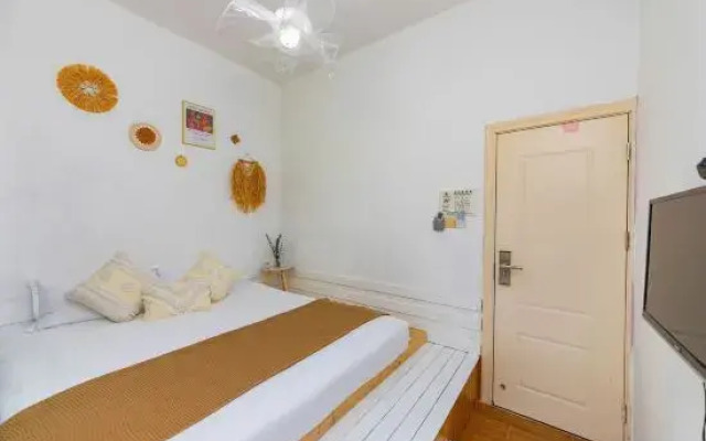 Shenzhen Shanhai Homestay (Jiaochangwei Dapeng Ancient City Branch)