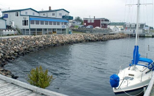 Auberge Bay Wind Suites