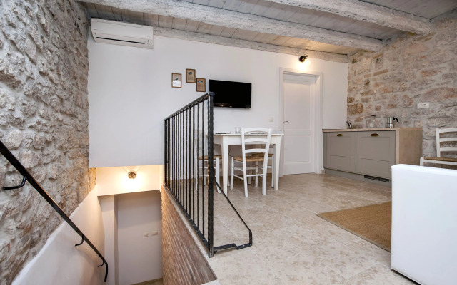 Apartments Casa Roccia Bianca