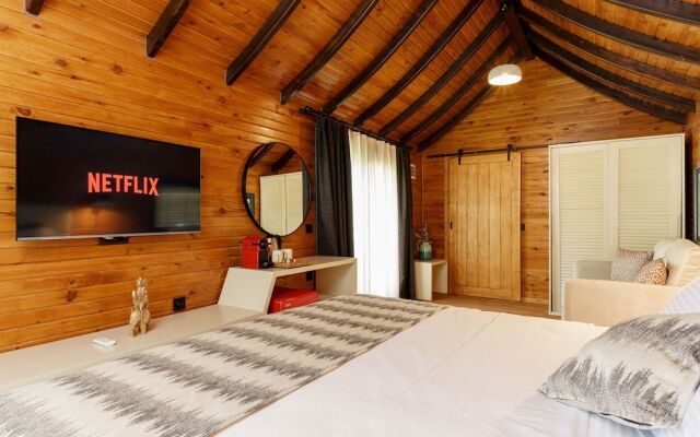 Dolce Vita Luxury Bungalows