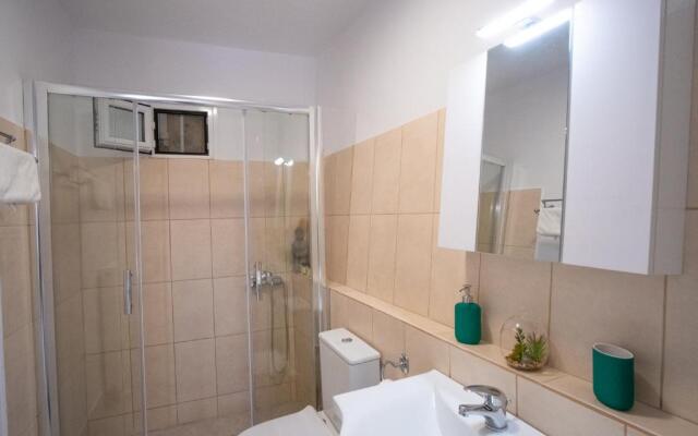 Remvi GUEST HOUSE