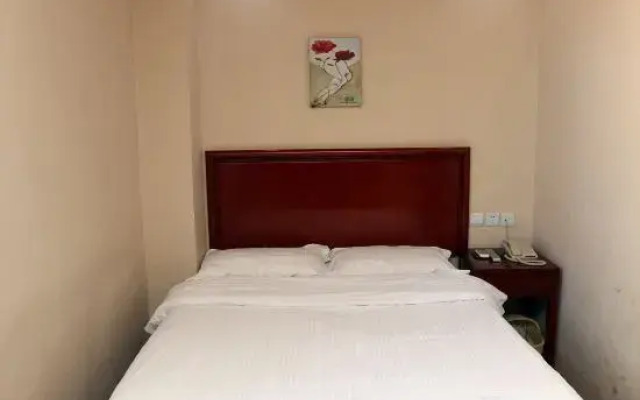 Yijia Hotel (Jida Second Hospital)
