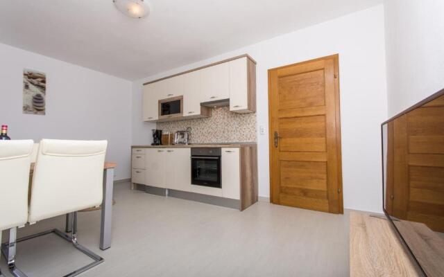 Apartments Bisera