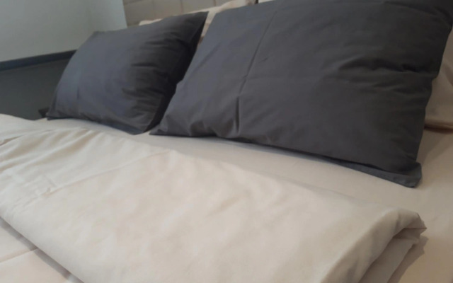 5 Star Central Studio