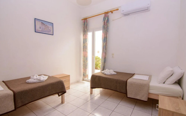 Hiona Apartments