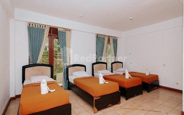 Villa Green Valley Puncak RedPartner