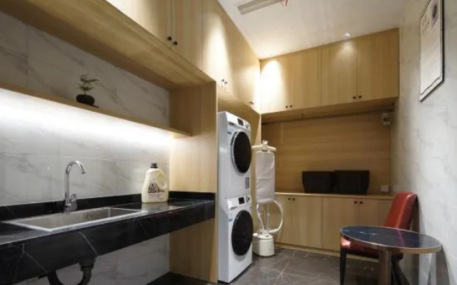 Jinjiang Metropolo Yancheng Wuyue Square Hotel