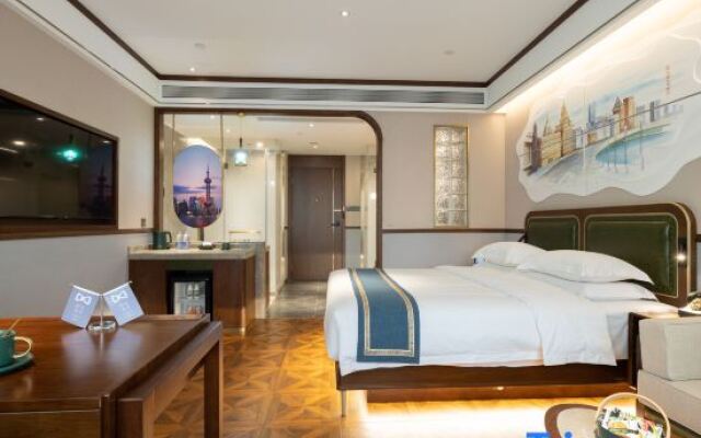 Nostalgia S Hotel (Shanghai Railway Station Suzhou River)