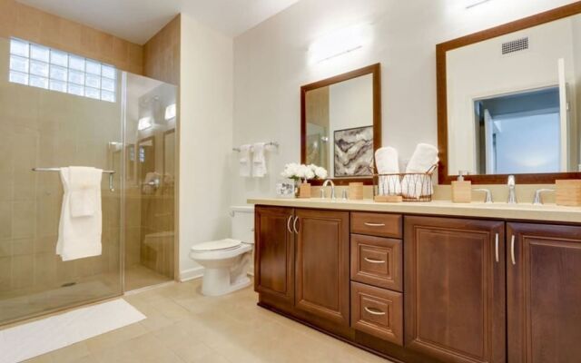 Lavish Suites At Bel Air