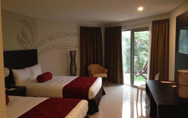 Tanoa Waterfront Hotel